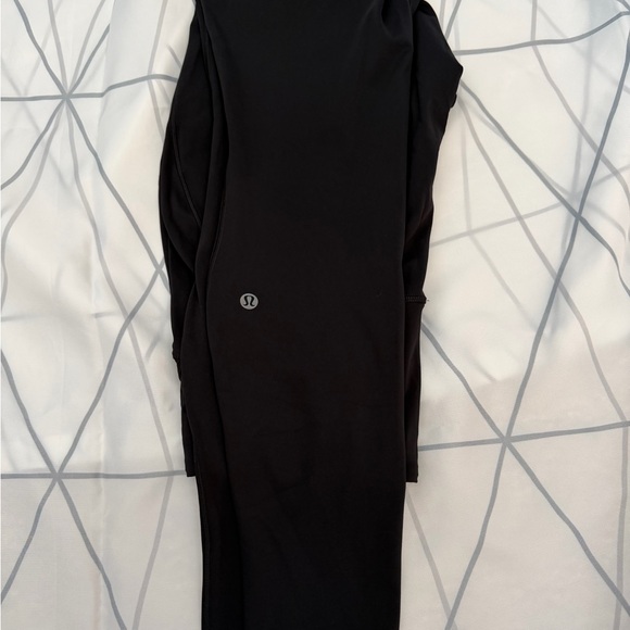 Lululemon Base Pace High Rise, Size 8, excellent condition - Picture 2 of 5